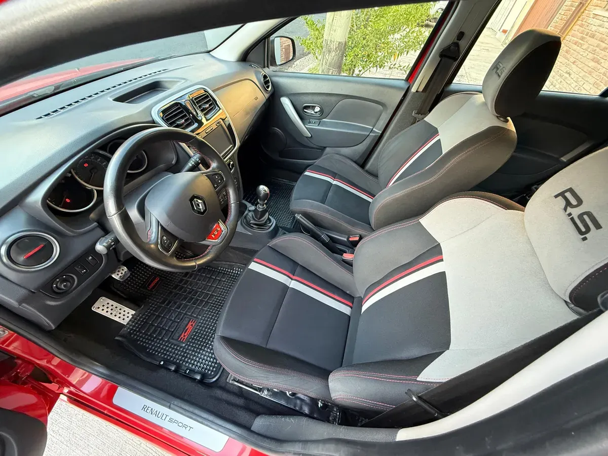 Mira esta publicación de Renault Sandero II 2019 en Motordil