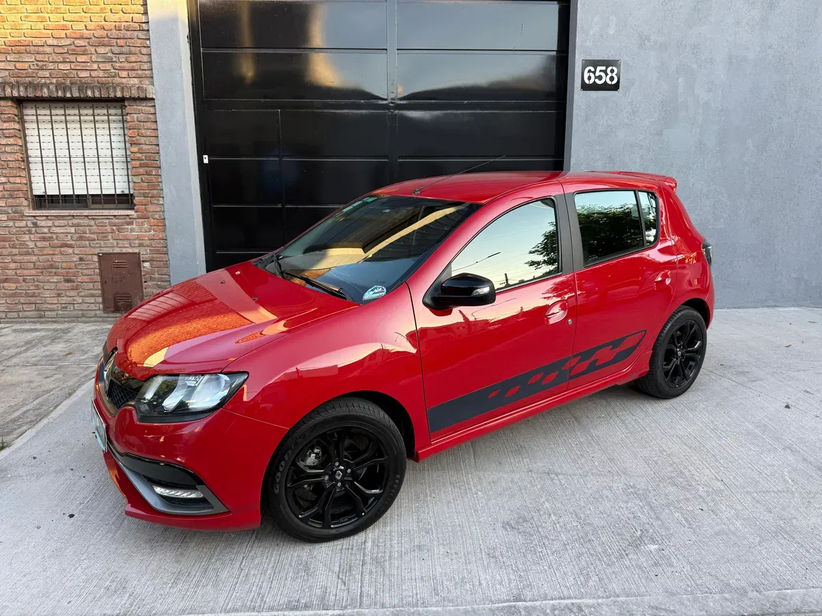 Mira esta publicación de Renault Sandero II 2019 en Motordil