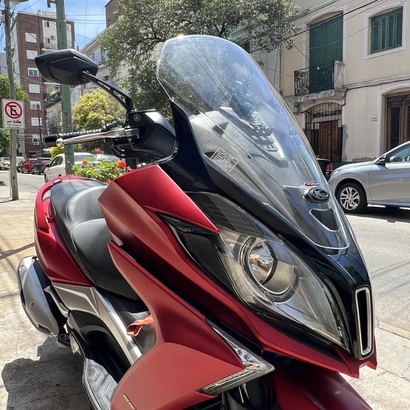 Mira esta publicación de Kymco Downtown 350 I 2021 en Motordil