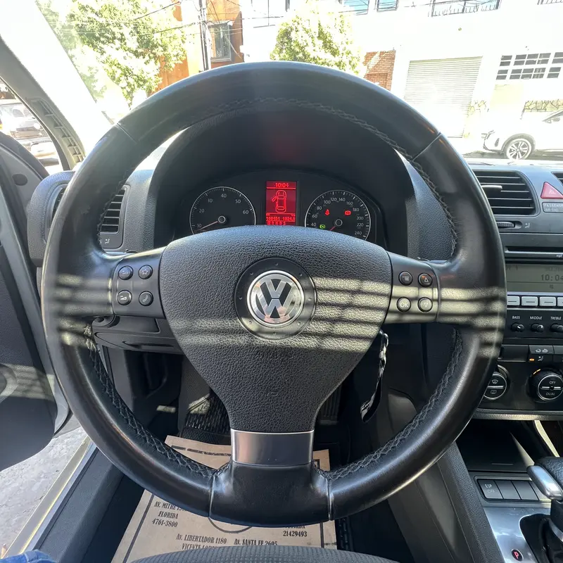 Mira esta publicación de Volkswagen Vento 2008 en Motordil