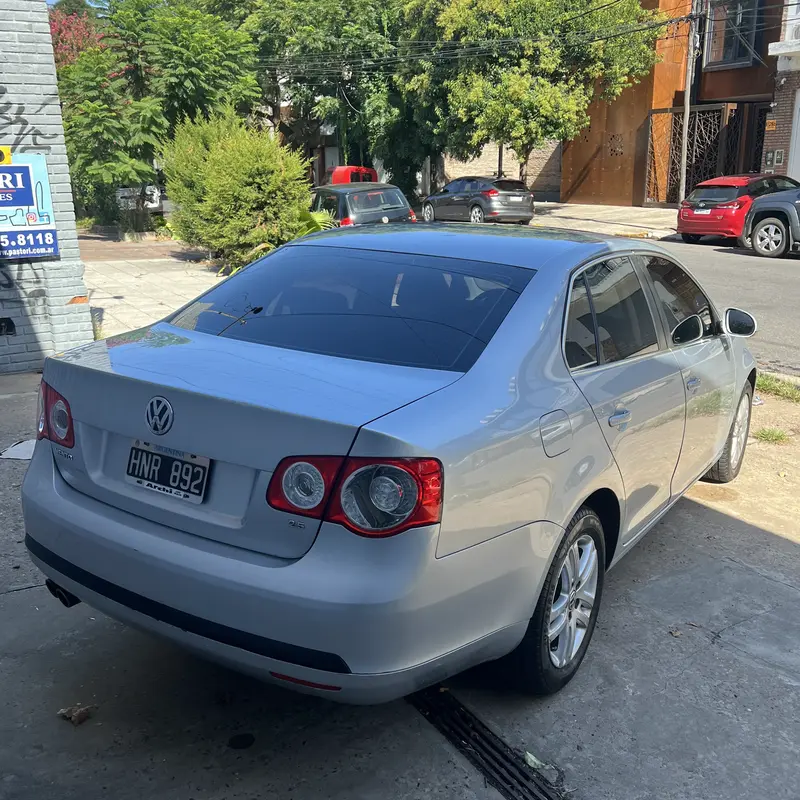 Mira esta publicación de Volkswagen Vento 2008 en Motordil