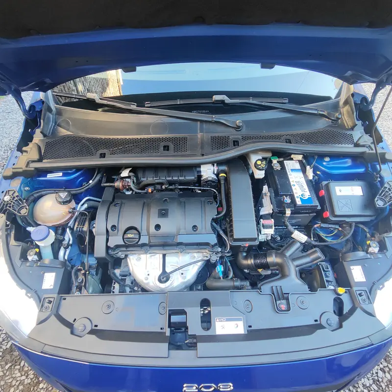 Mira esta publicación de Peugeot 208 2021 en Motordil