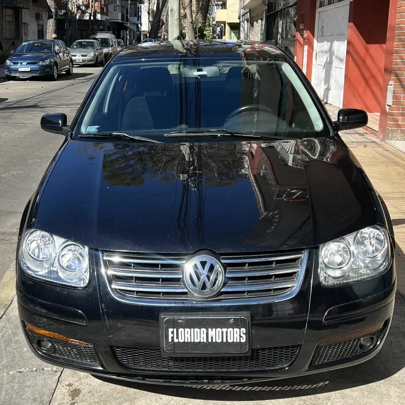 Mira esta publicación de Volkswagen Bora 2013 en Motordil