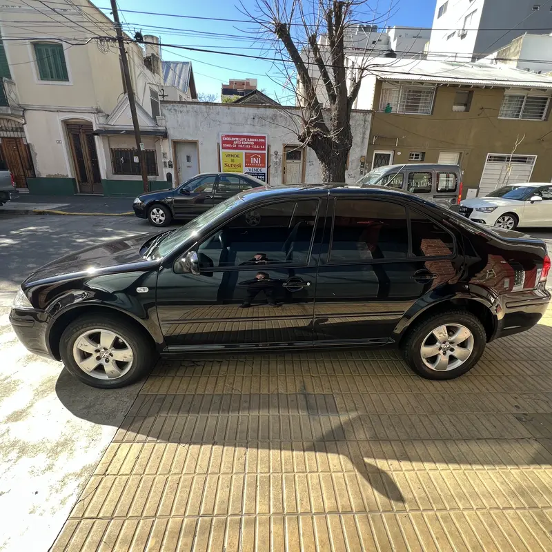 Mira esta publicación de Volkswagen Bora 2013 en Motordil