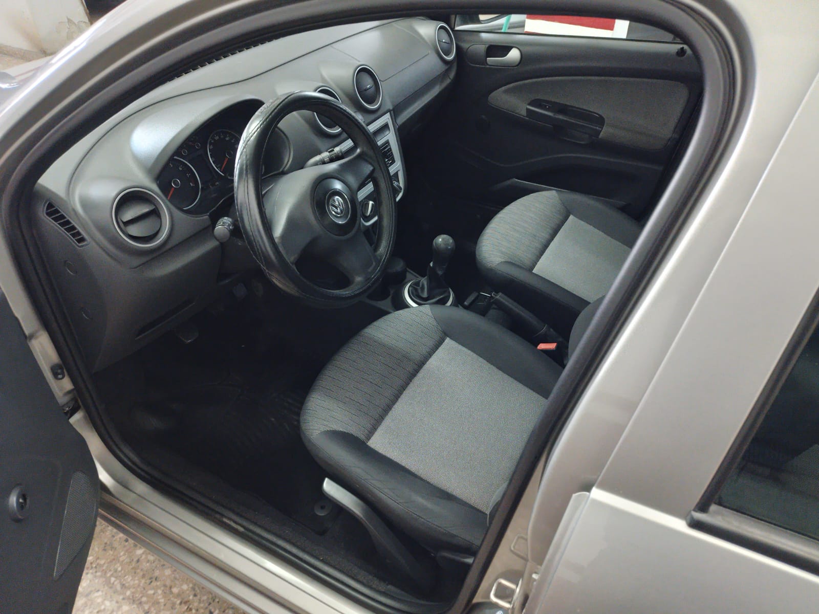 Mira esta publicación de Volkswagen Voyage 2014 en Motordil