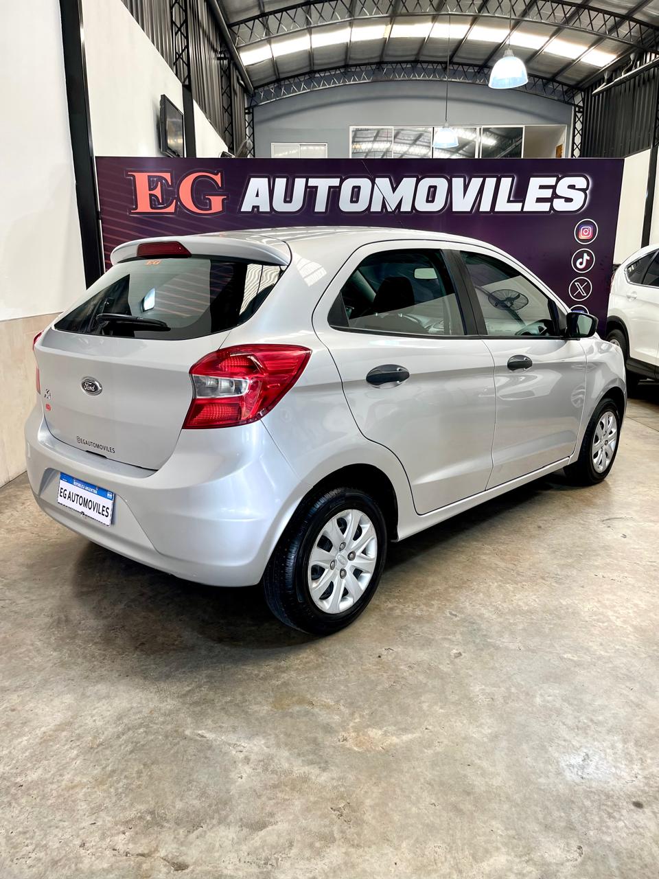 Mira esta publicación de Ford KA 2018 en Motordil