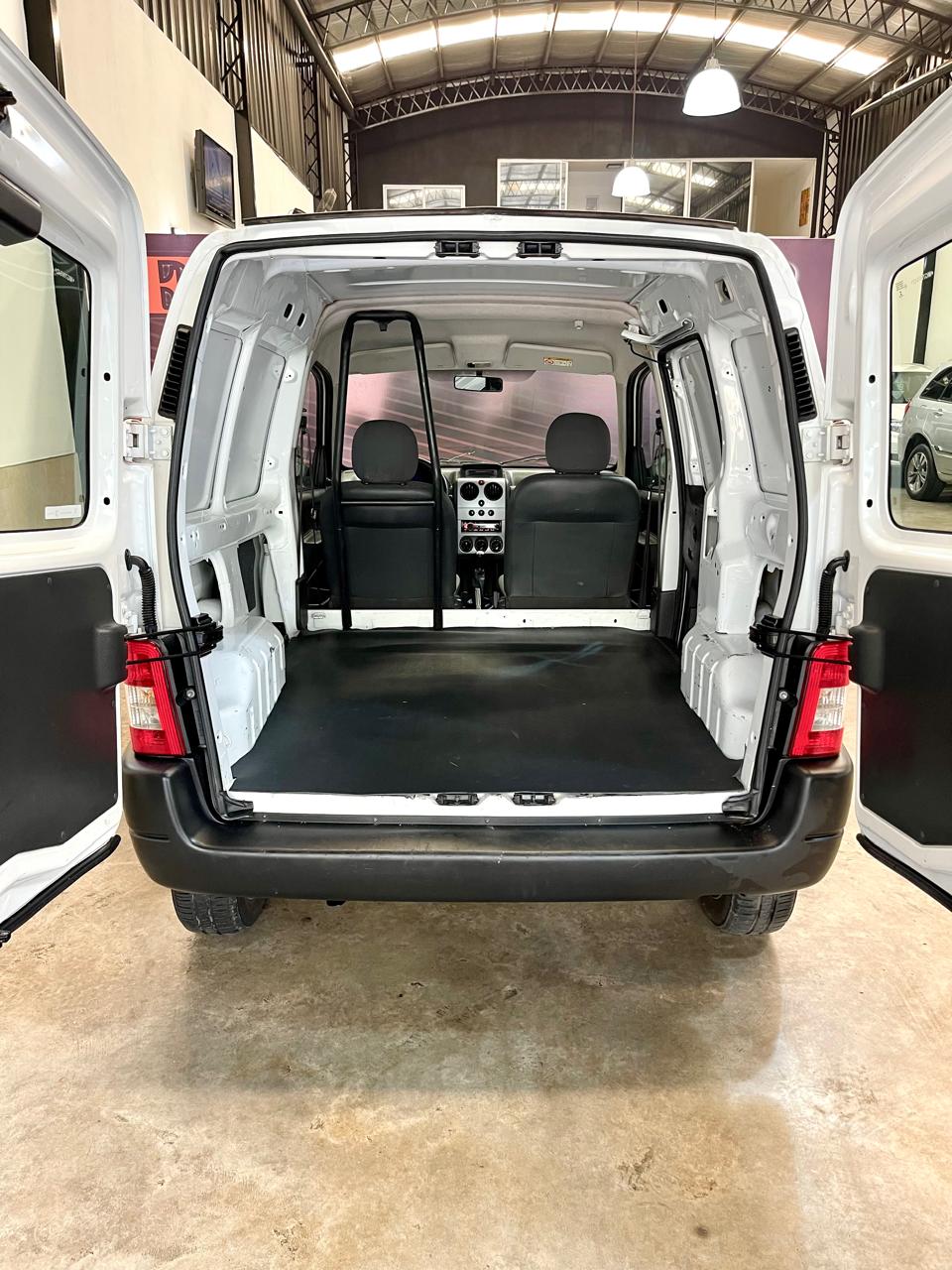 Mira esta publicación de Peugeot Partner 2021 en Motordil