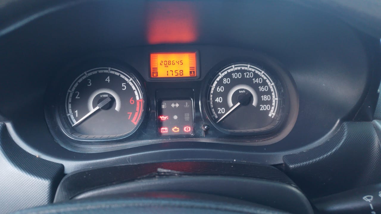 Mira esta publicación de Renault Sandero 2012 en Motordil