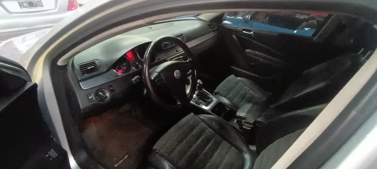 Mira esta publicación de Volkswagen Passat 2009 en Motordil