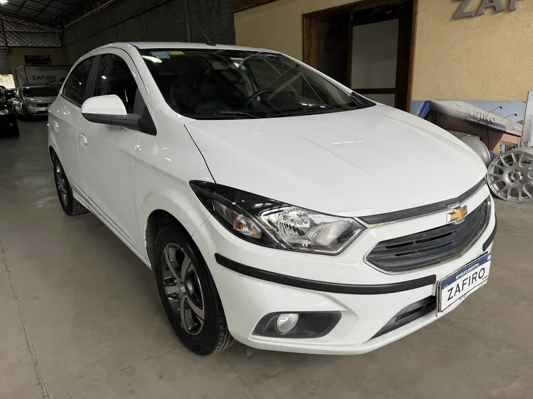 Mira esta publicación de Chevrolet Onix 2018 en Motordil