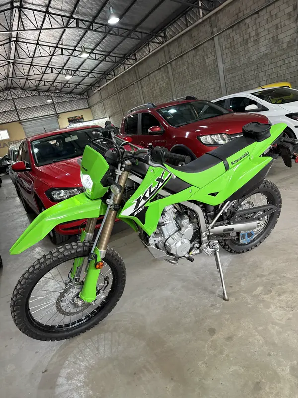 Mira esta publicación de Kawasaki KLX 300 2024 en Motordil