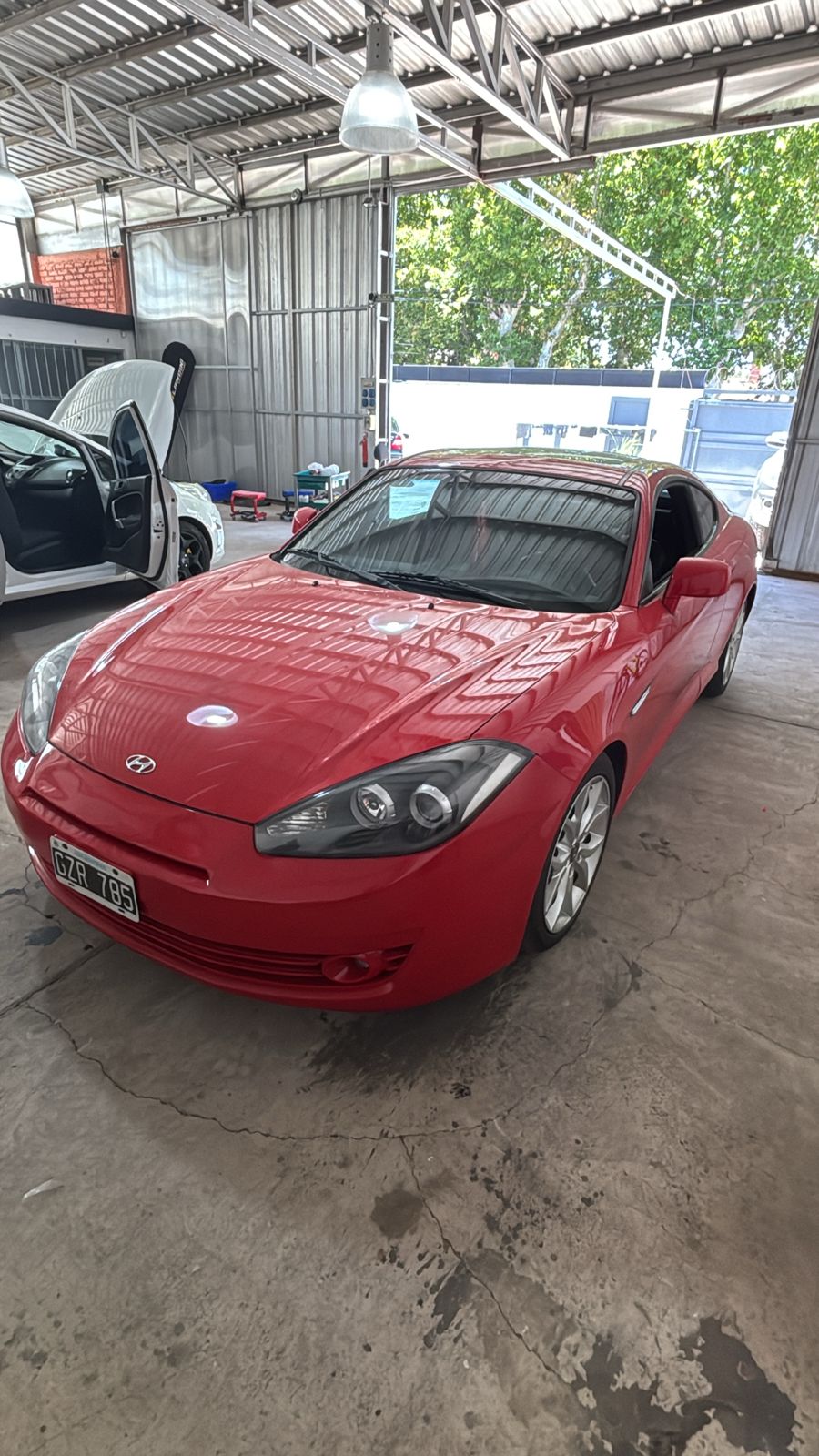 Mira esta publicación de Hyundai Coupe 2008 en Motordil