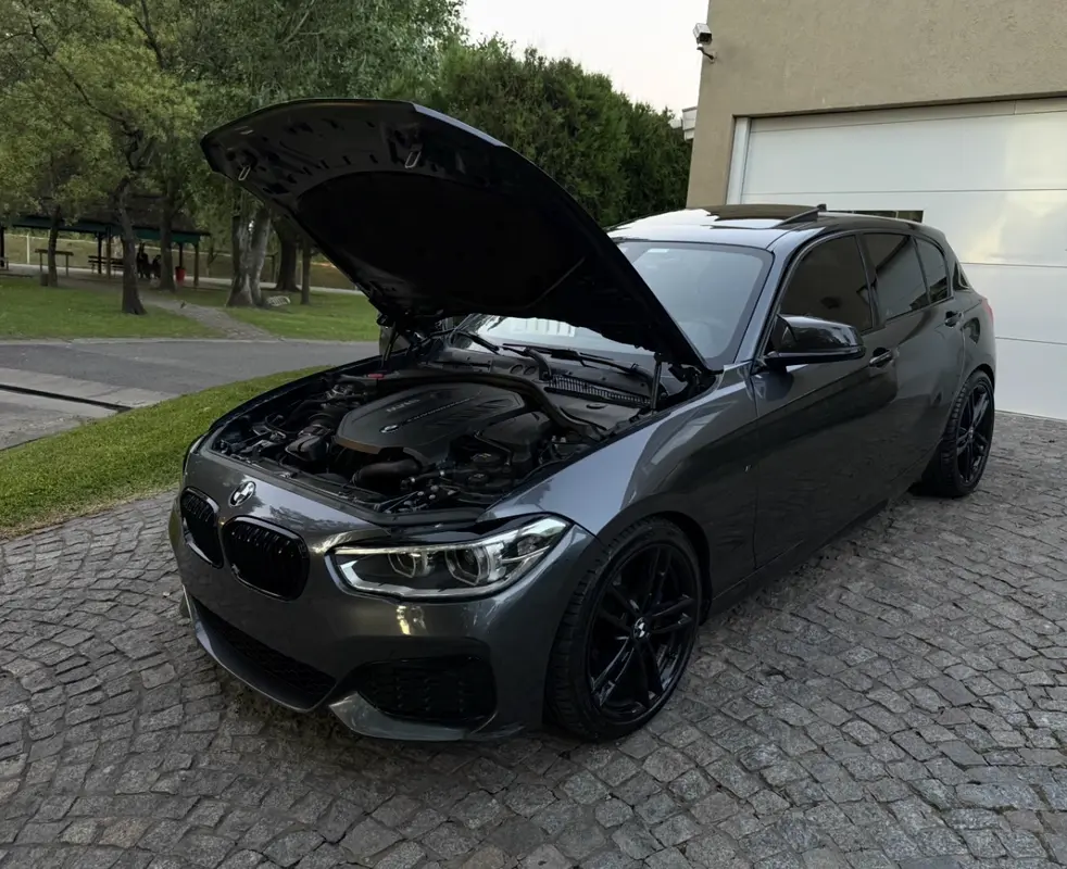 Mira esta publicación de BMW Serie 1 2018 en Motordil