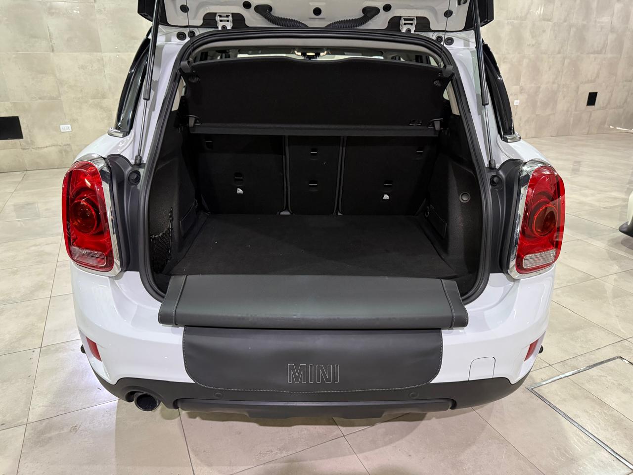 Mira esta publicación de Mini Countryman 2018 en Motordil