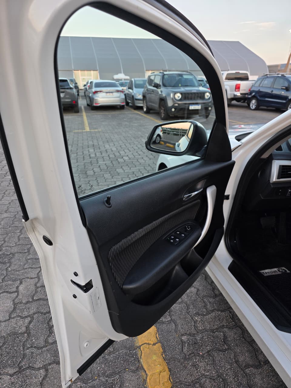 Mira esta publicación de BMW Serie 1 2016 en Motordil