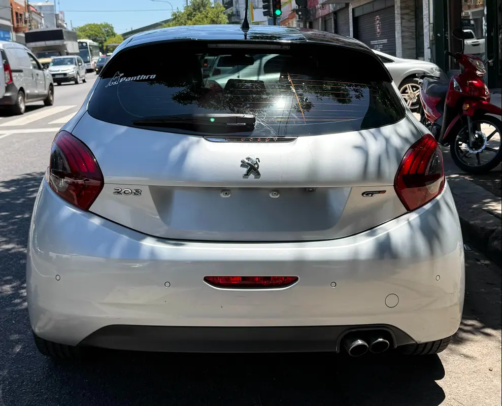 Mira esta publicación de Peugeot 208 2017 en Motordil