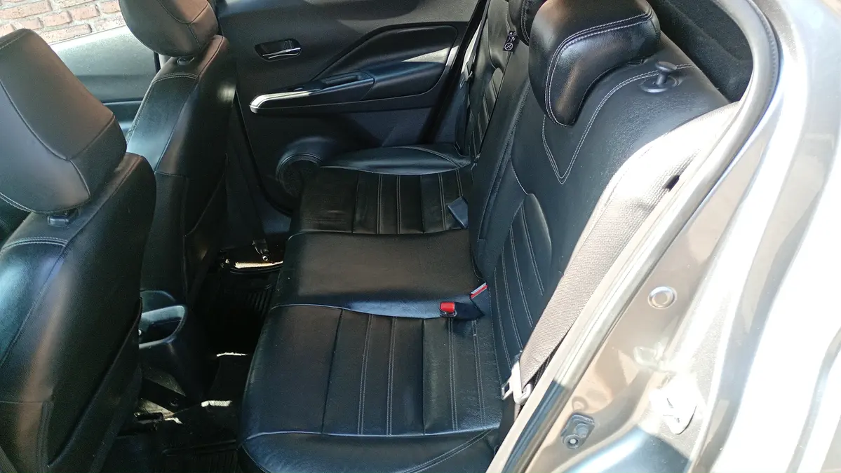 Mira esta publicación de Nissan Kicks 2018 en Motordil