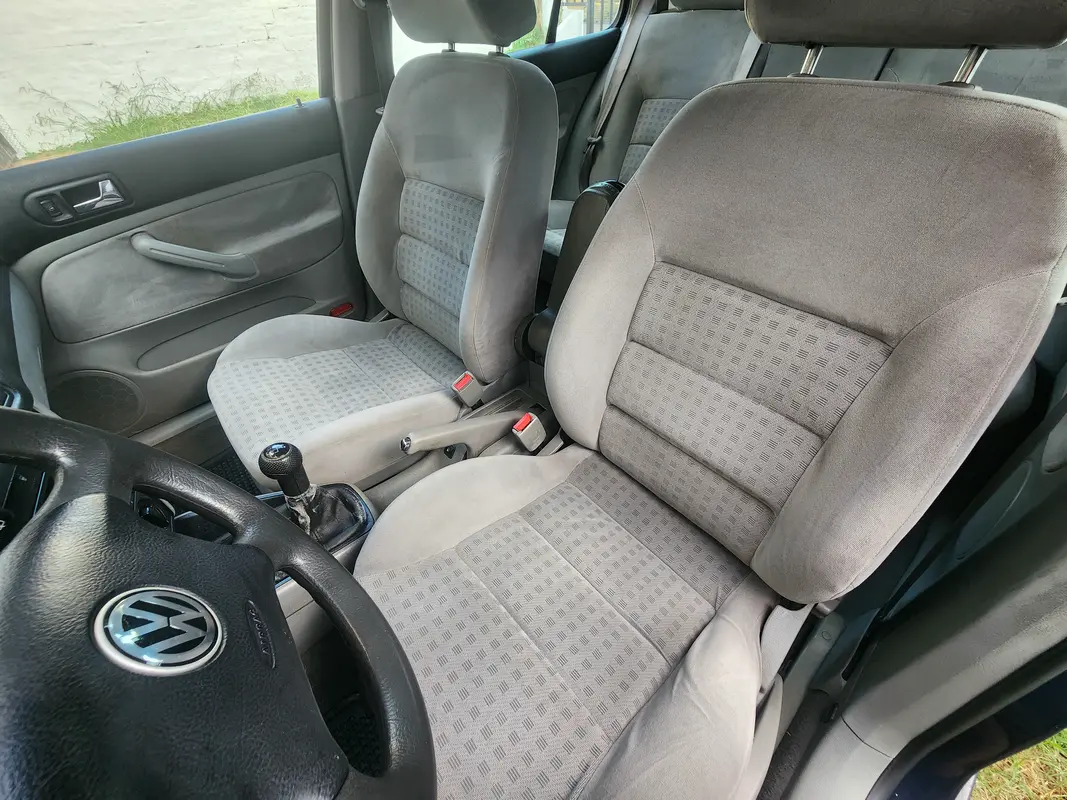 Mira esta publicación de Volkswagen Golf 2002 en Motordil