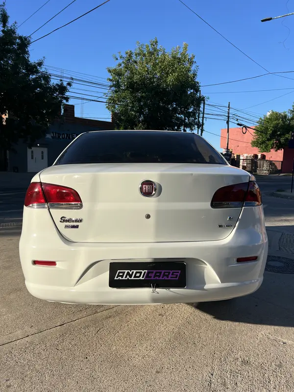 Mira esta publicación de Fiat Siena 2016 en Motordil