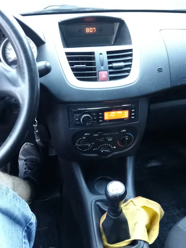 Mira esta publicación de Peugeot 207 Compact 2014 en Motordil