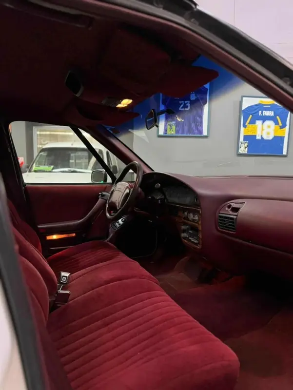 Mira esta publicación de Pontiac Bonneville 1992 en Motordil