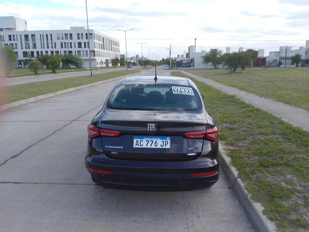 Mira esta publicación de Fiat Cronos 2018 en Motordil