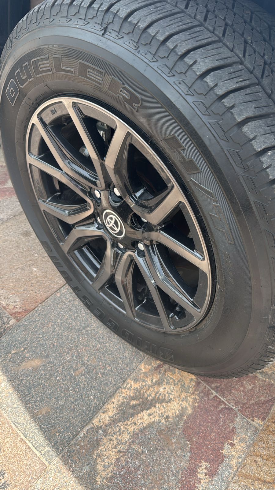 Mira esta publicación de Toyota SW4 2023 en Motordil