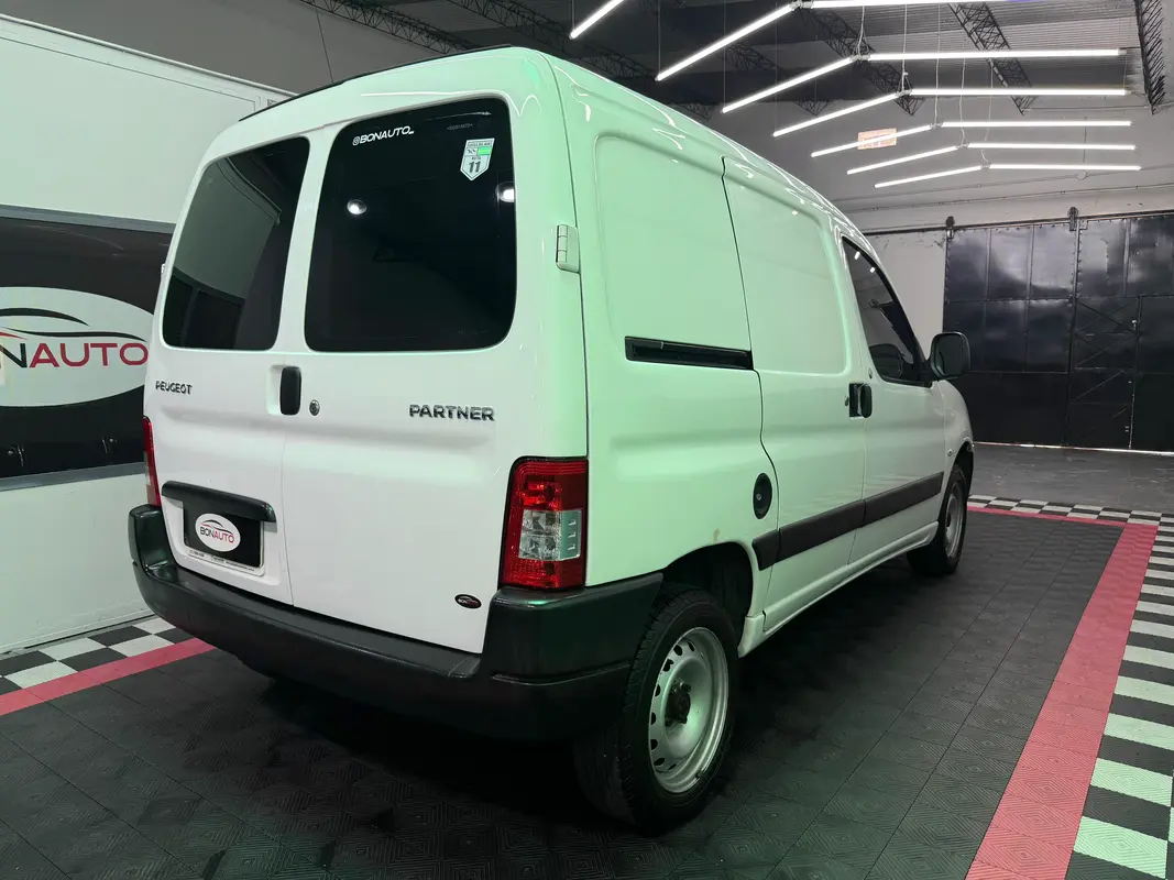 Mira esta publicación de Peugeot Partner 2023 en Motordil