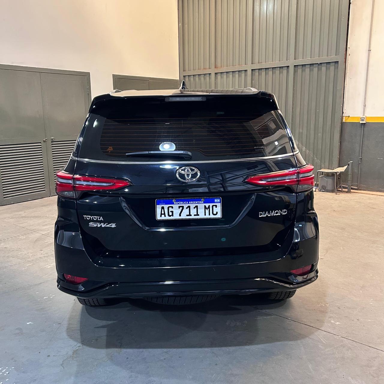 Mira esta publicación de Toyota SW4 2024 en Motordil