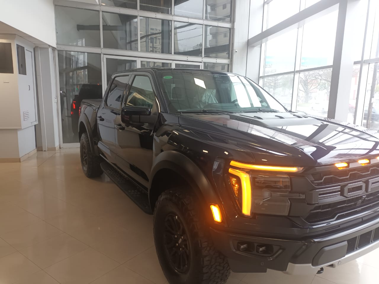 Mira esta publicación de Ford F 150 Raptor 2026 en Motordil