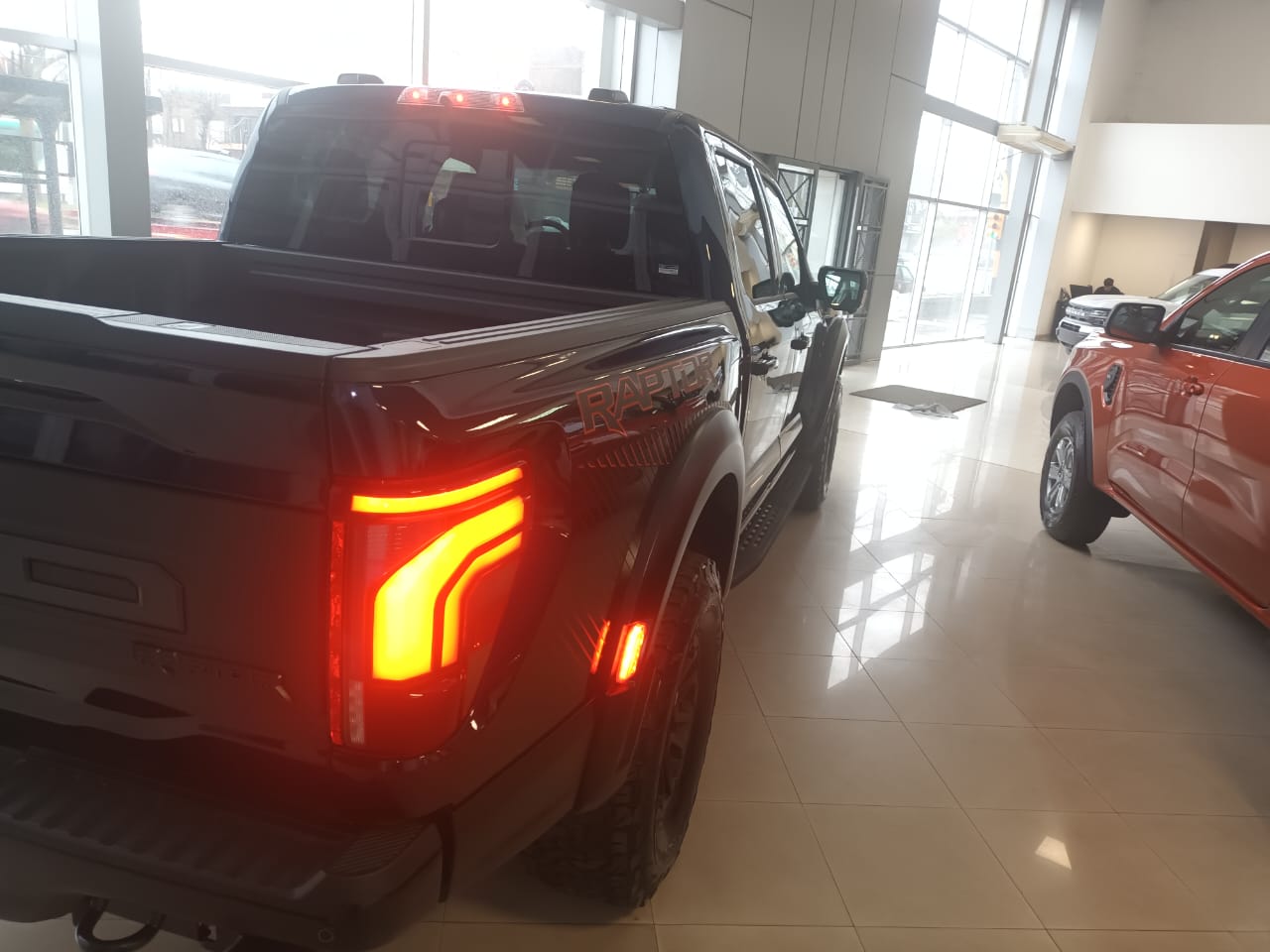 Mira esta publicación de Ford F 150 Raptor 2026 en Motordil