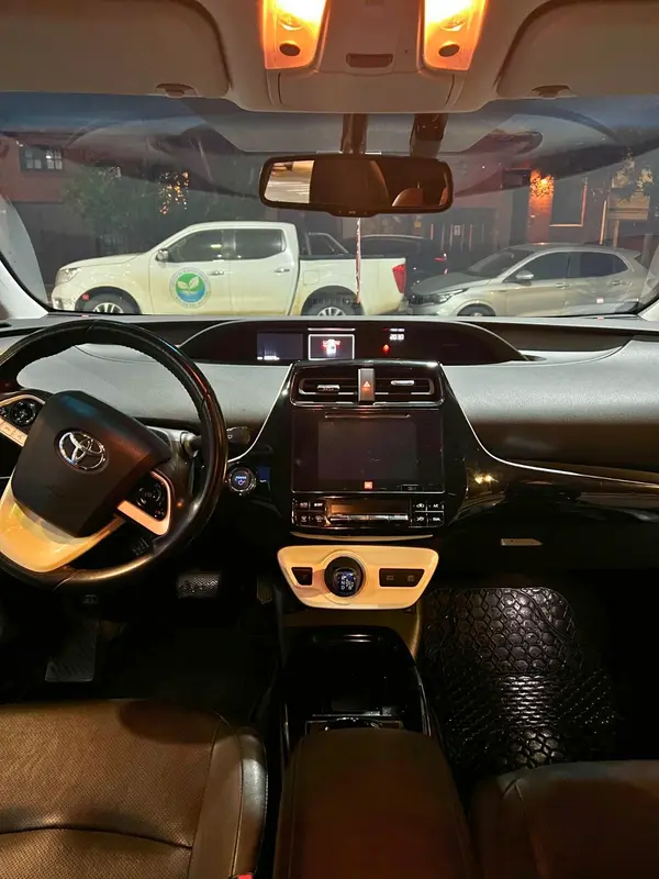 Mira esta publicación de Toyota Prius 2019 en Motordil