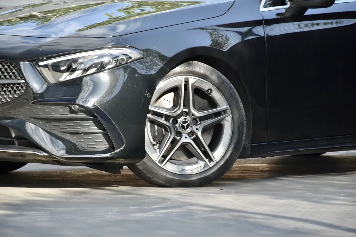 Mira esta publicación de Mercedes Benz Clase A 2024 en Motordil