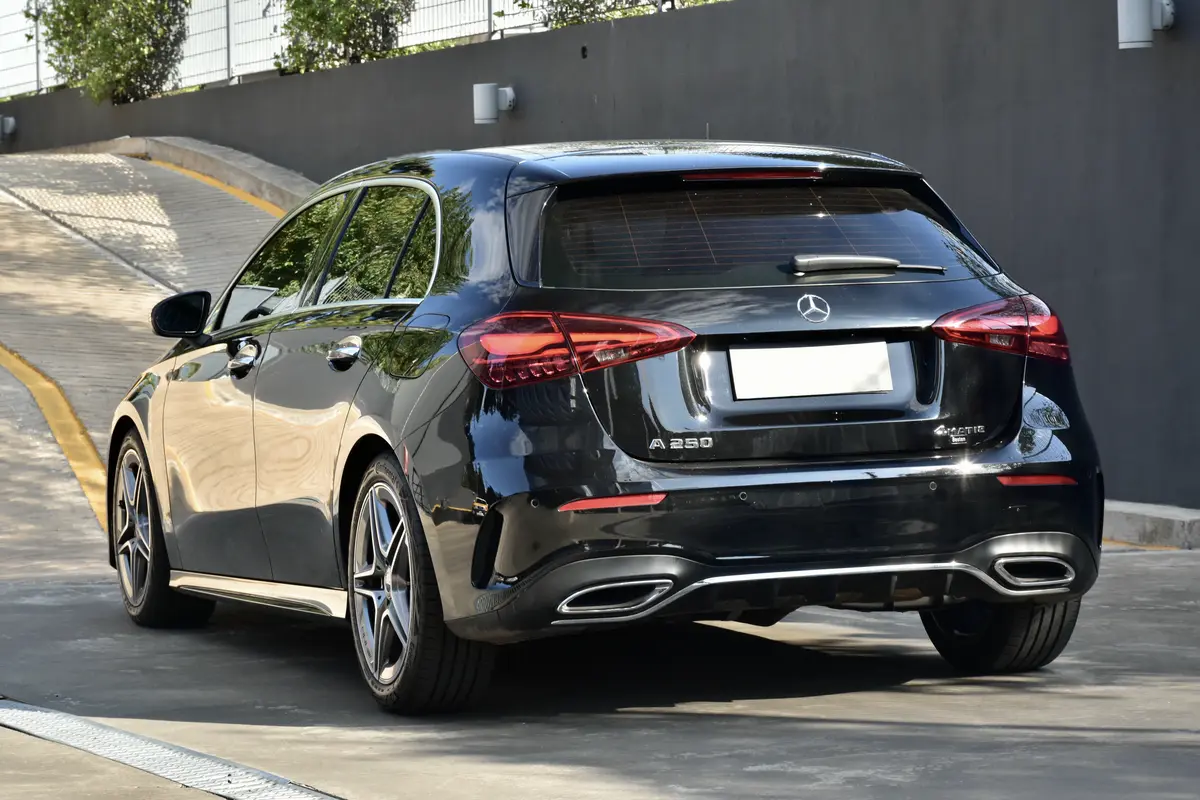 Mira esta publicación de Mercedes Benz Clase A 2024 en Motordil