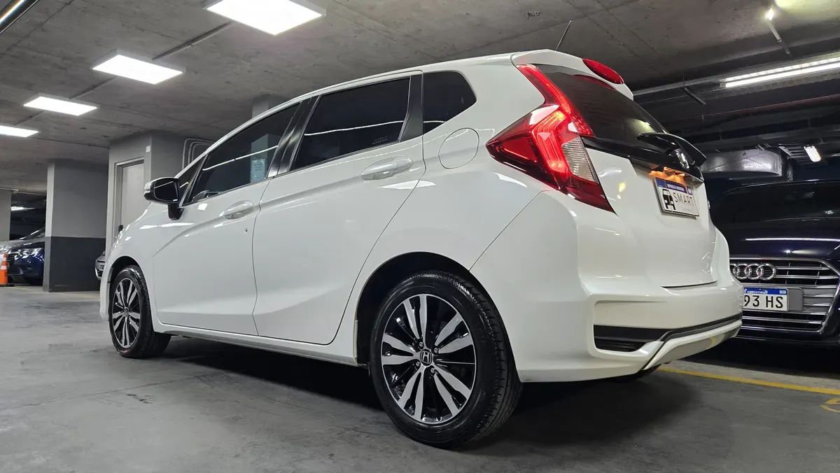 Mira esta publicación de Honda FIT 2020 en Motordil