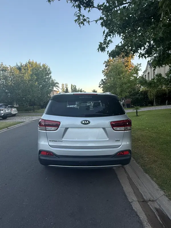 Mira esta publicación de KIA Sorento 2016 en Motordil