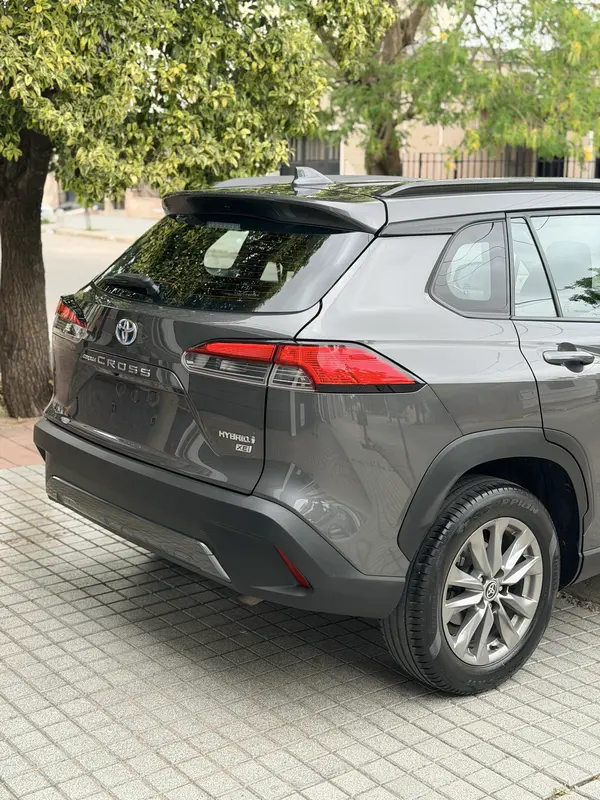 Mira esta publicación de Toyota Corolla Cross 2021 en Motordil