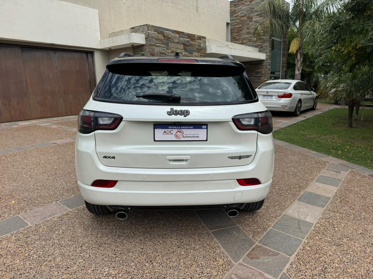 Mira esta publicación de Jeep Compass 2026 en Motordil