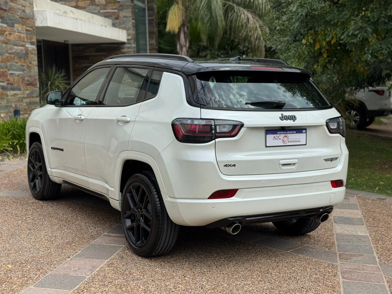 Mirá esta publicación de Jeep Compass