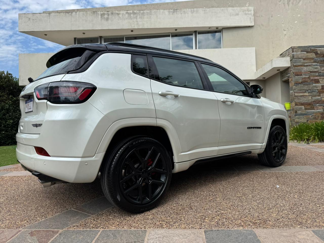 Mirá esta publicación de Jeep Compass