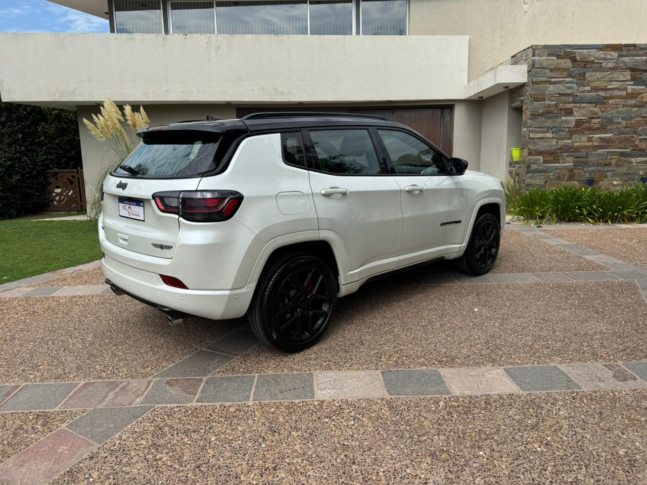 Mira esta publicación de Jeep Compass 2026 en Motordil