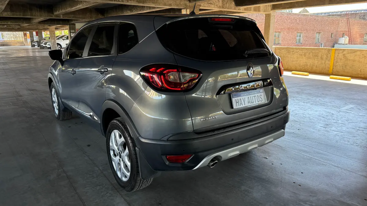 Mira esta publicación de Renault Captur 2017 en Motordil