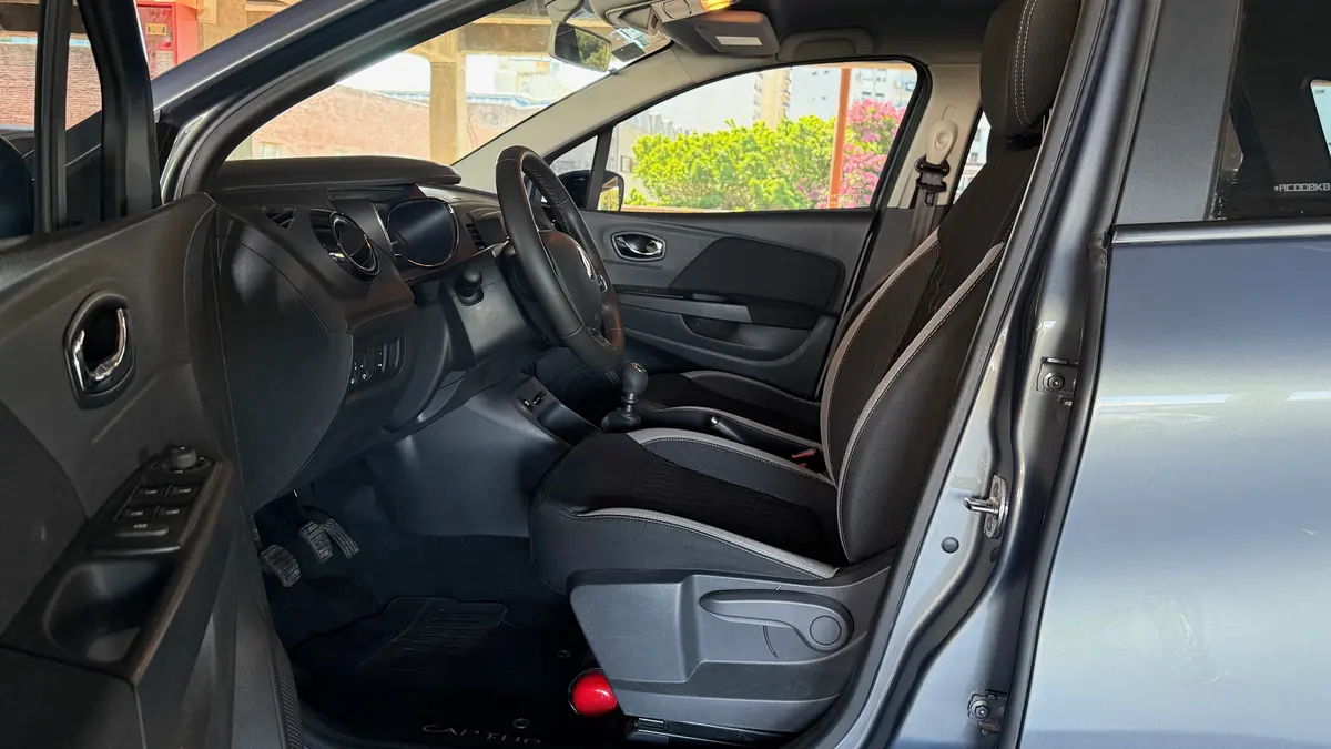 Mira esta publicación de Renault Captur 2017 en Motordil