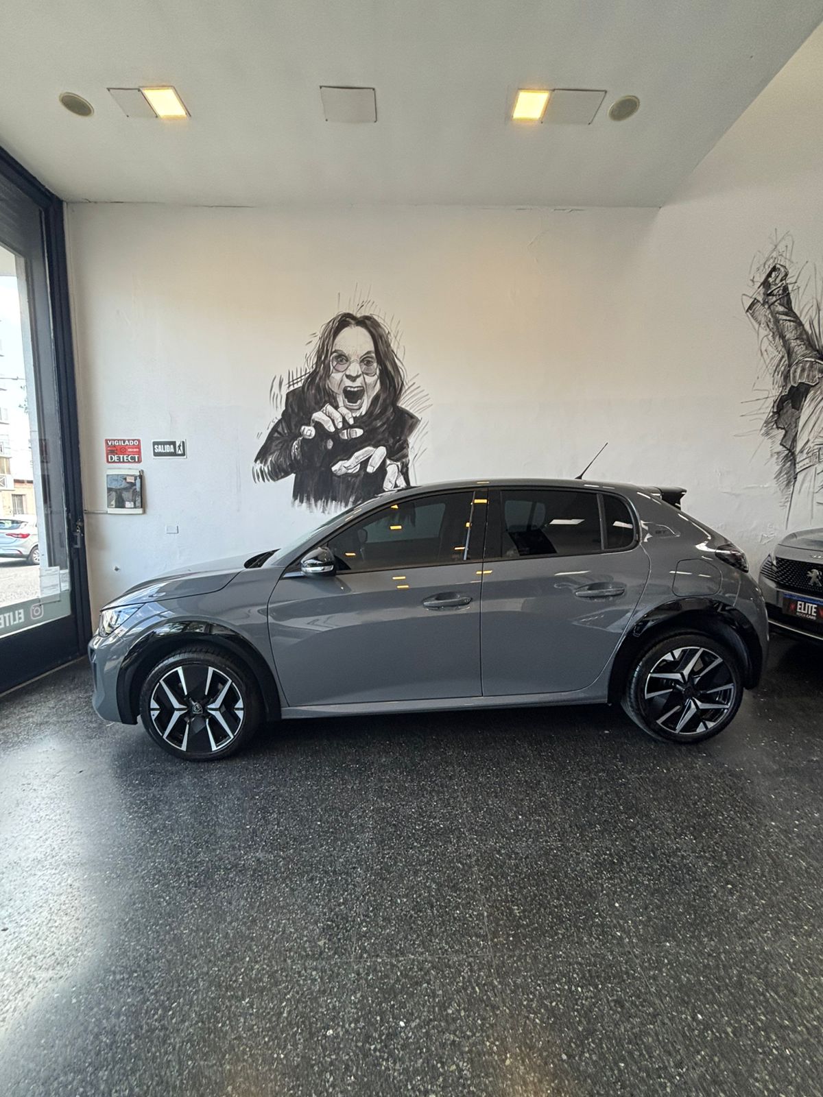 Mira esta publicación de Peugeot 208 2025 en Motordil