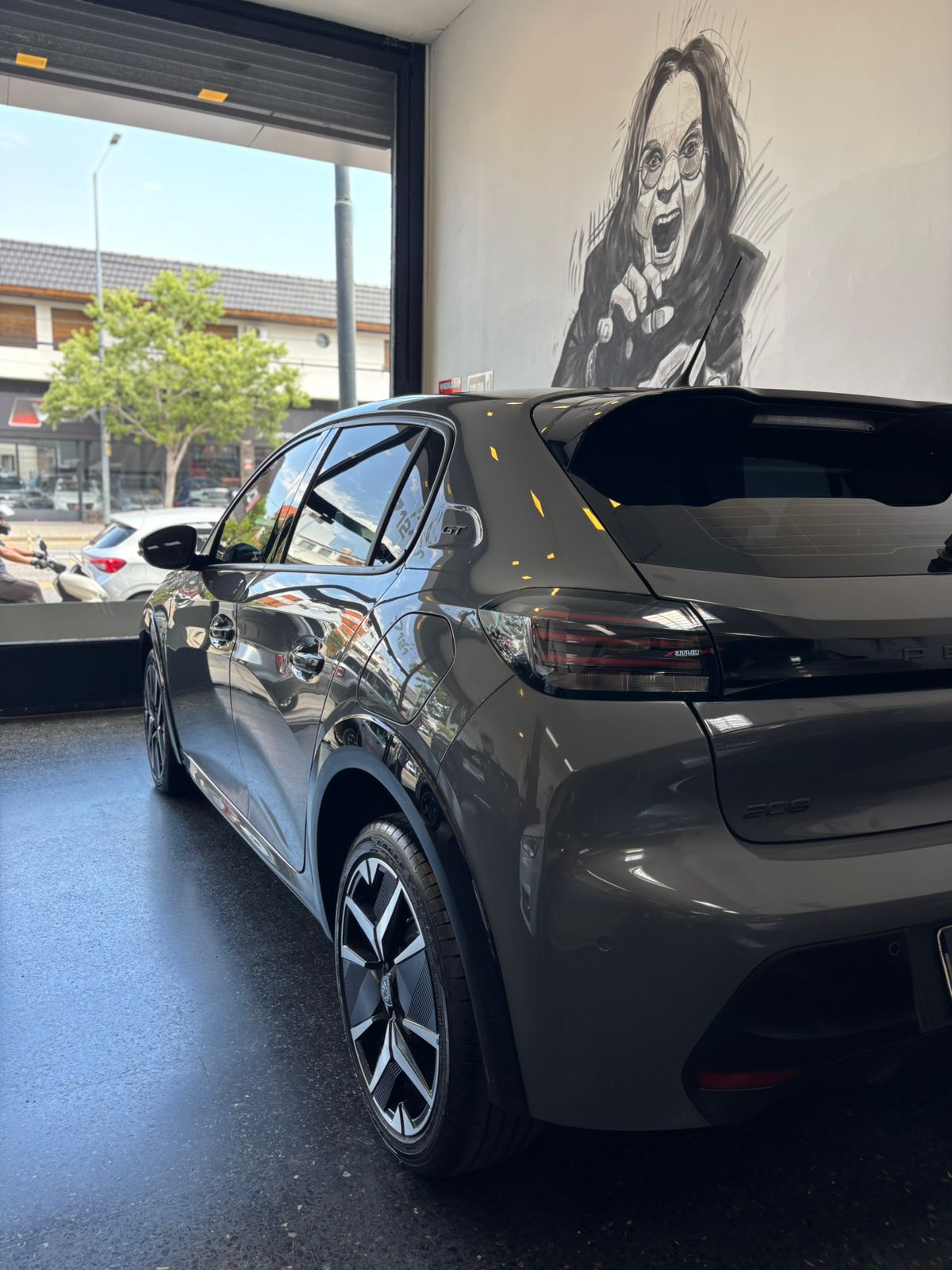 Mira esta publicación de Peugeot 208 2025 en Motordil