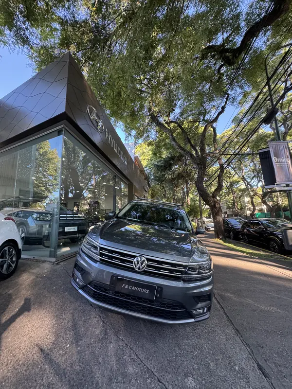 Mira esta publicación de Volkswagen Tiguan Allspace 2018 en Motordil