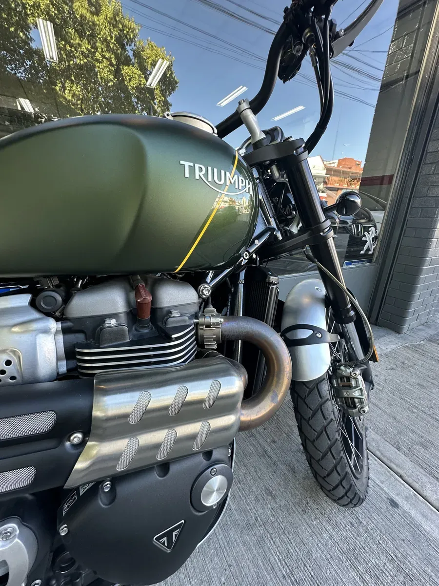 Mira esta publicación de Triumph 1200 XC 2021 en Motordil
