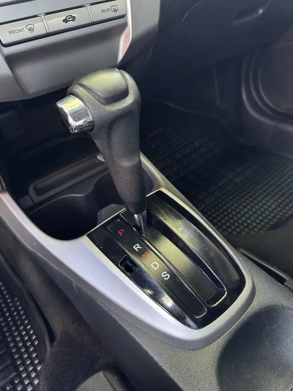 Mira esta publicación de Honda City 2010 en Motordil