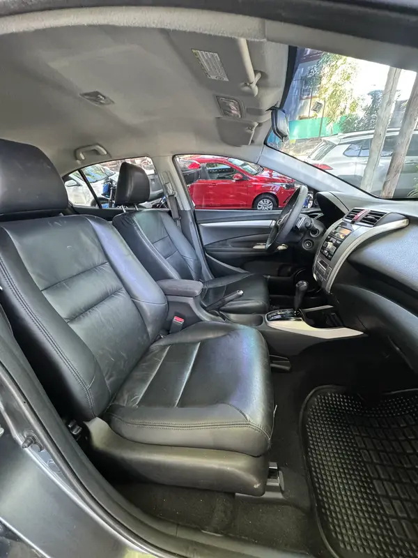 Mira esta publicación de Honda City 2010 en Motordil