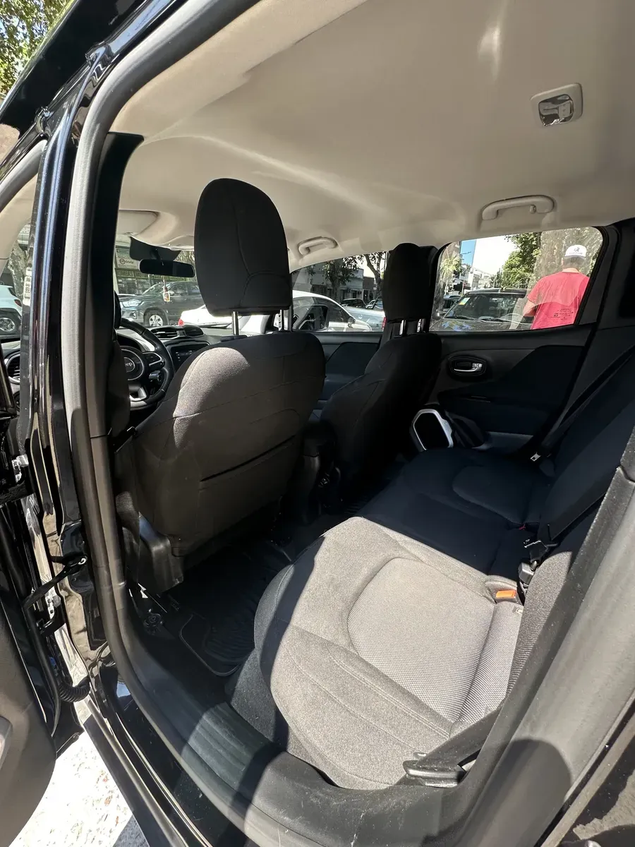 Mirá esta publicación de Jeep Renegade